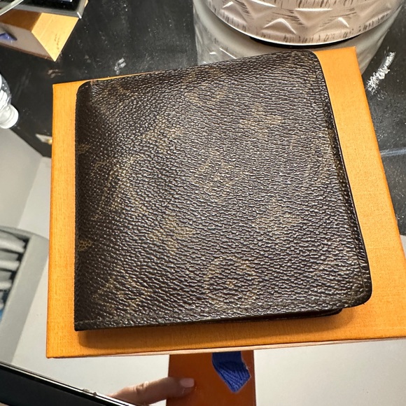 Louis Vuitton Monogram Canvas Leather coins Wallet in fair to good condition - Picture 13 of 14